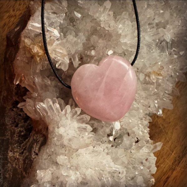 Rozenkwarts edelsteen hanger 3 Rozenkwarts edelsteen hanger 3